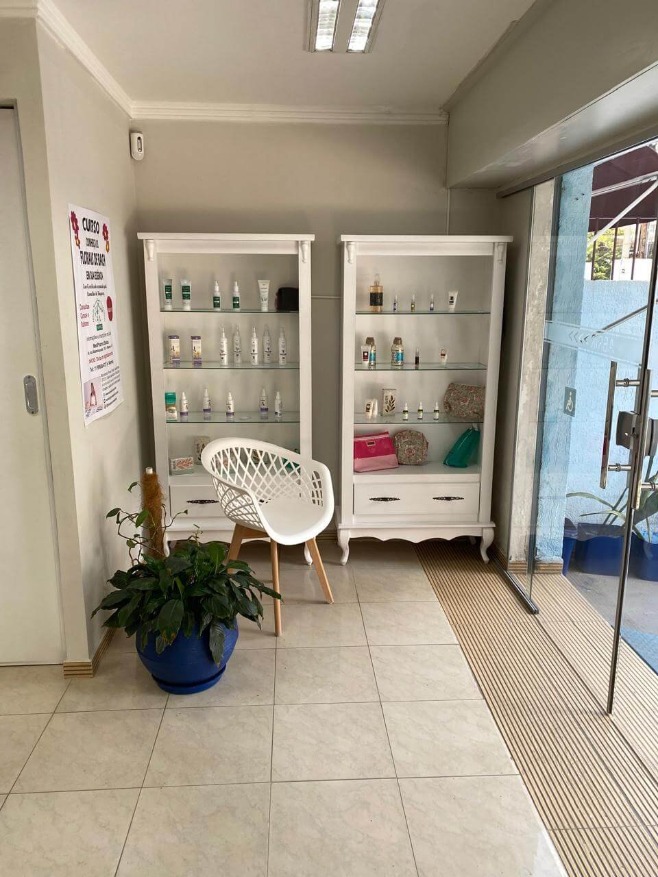 RECEPCAO-MEDPHARMA-FARMACIA-DE-MANIPULACAO.jpg